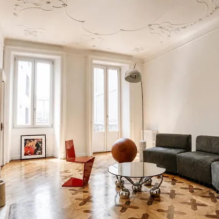 Fiorichiari Exclusive - Brera's Finest Location