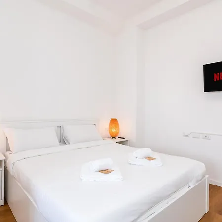 Modern With Balcony In For 4 Apartamento