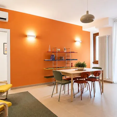 Vespri Design - M4, Navigli & Centre * Milano