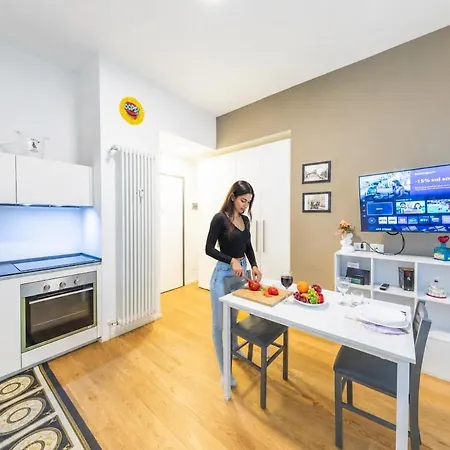 Appartement Arco Della Pace Luxurious 1-bedroom With Ac