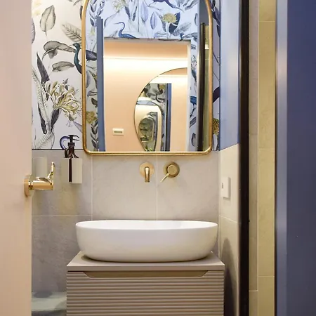 The Quiet Nest - 20 Minutes From Duomo Milaan