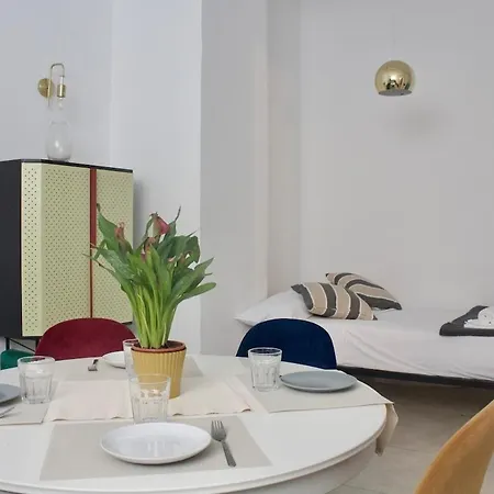 Urban 1-br Atelier 1 Min To Romolo