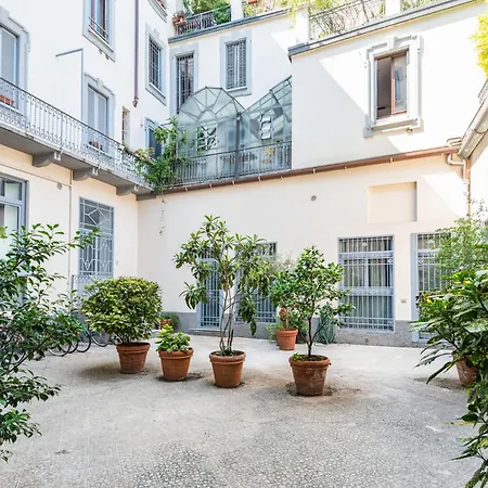 New Milanocorso Italia Via Burigozzo 4 Pax Wi-fi * Milaan
