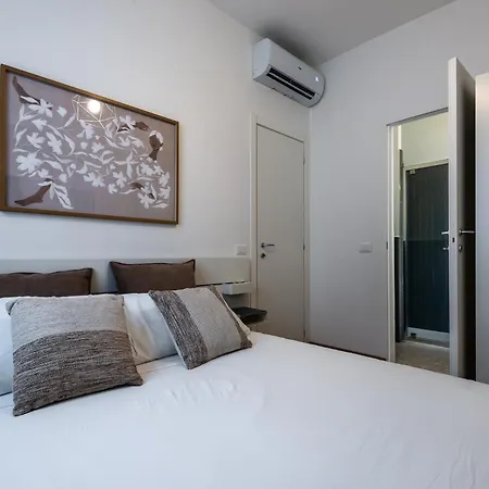 公寓 Stayeasy Ranzoni - 4 Bedrooms, Close To M1 Metro