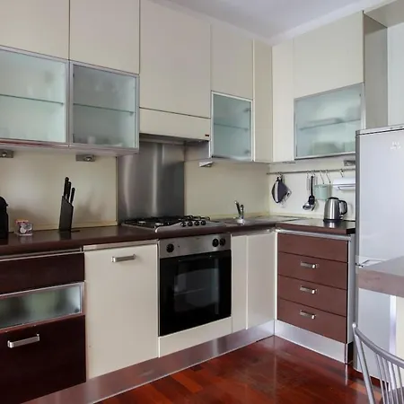Lägenhet Hacca Collection - Bright 1br With Balcony - Iconic Ticinese District *