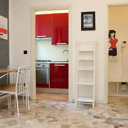 Red Touch Flat - Design & San Siro דירה