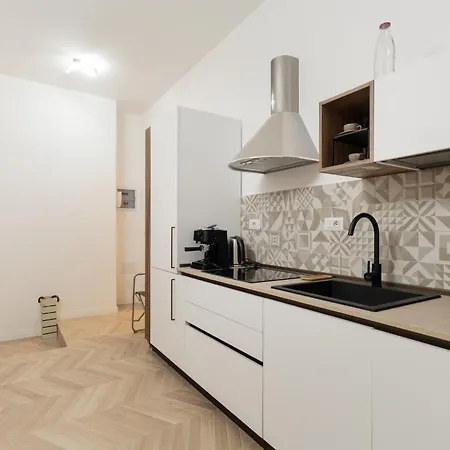 Guesthost - Comfy Flat X6 In Porta Romana Appartement Milaan