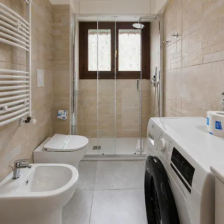 Pina's Three-room Apartment, Parking Space & Garden Daire *