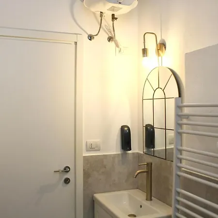 Appartement Urban 1-br Atelier 1 Min To Romolo Milaan