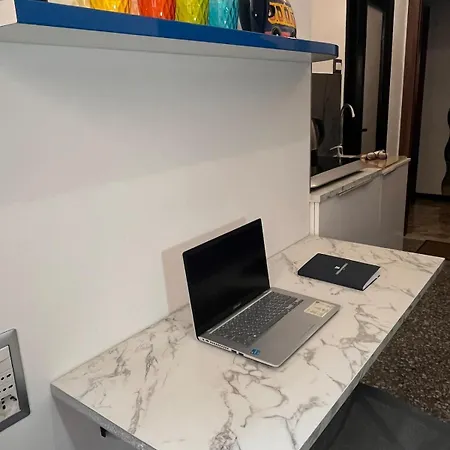 Piccola Apartamento Milão