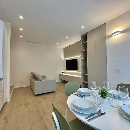 Risorgimento Balcony Nenea Collection *