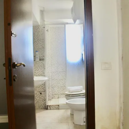 Appartement Two-bedroom 500 Meters To Bisceglie M1
