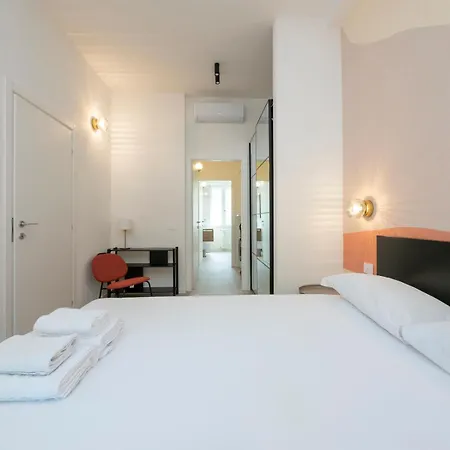 شقة Modern Large Apartment, Bocconi 10 Min Walk, Porta Romana, 4 Guests *