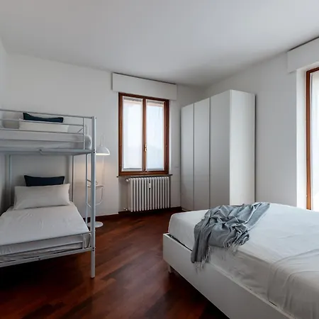 Stayeasy Ranzoni - 4 Bedrooms, Close To M1 Metro Lägenhet *