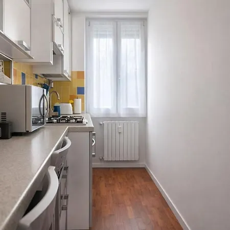Stylish Retreat At Pop Portaluppi Appartement Milaan