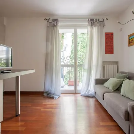 Hacca Collection - Quiet 1br With Balcony - San Lorenzo & Navigli Apartment Milan