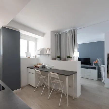Appartement Bande Nere San Siro Moderno Bilocale Milaan