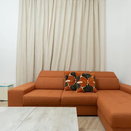 Guesthost - Comfy Flat X6 In Porta Romana Milaan