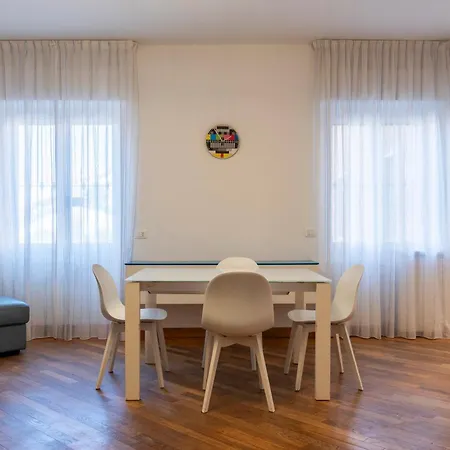 Trilocale Zona San Siro - San Carlo * מילאנו
