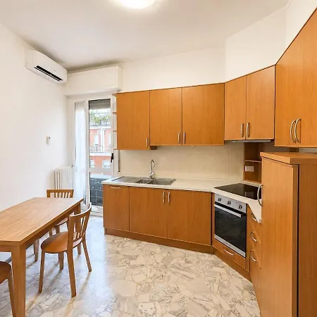 Elegante Stazione Centrale, Lima Apartmán