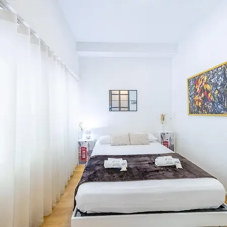 Arco Della Pace Luxurious 1-bedroom With Ac Appartement