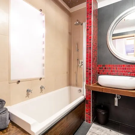 Brera Hideaway - Elegant 2br A 150m M2 Moscova Appartement