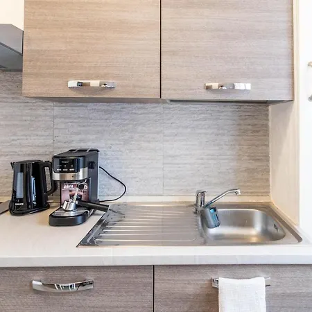 Apartment Dalino, M5 Metro Ippodromo 4 Min, San Siro, 20 Min To The Duomo