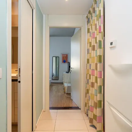 Modern Flat , Walk To Porta Garibaldi , 20 Min Duomo