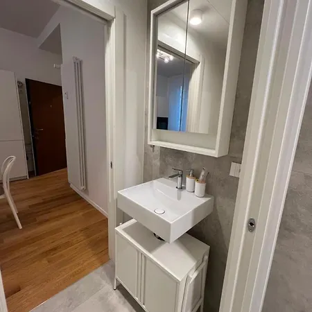 Bert - Two-room Moscova Sarpi Appartement Milaan