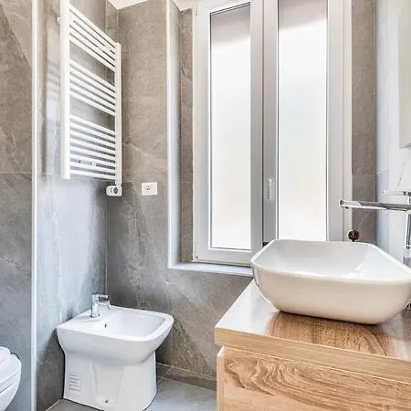 For Family 4min Walktrainstation Portavenezia4min Walk * Milano