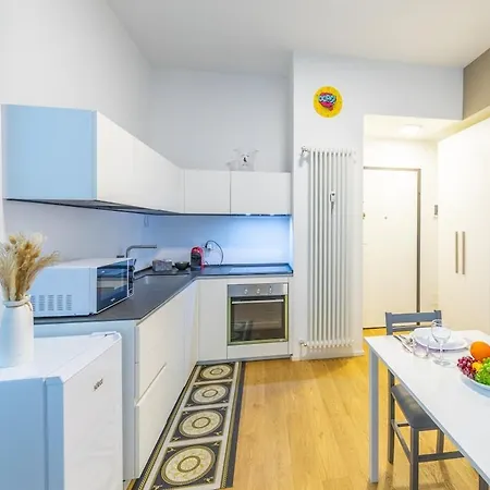 Arco Della Pace Luxurious 1-bedroom With Ac Apartamento