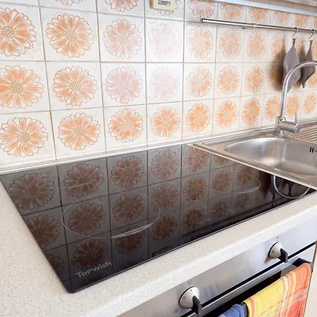 Navigli - Sunny & Peaceful Flat In Leafy Courtyard