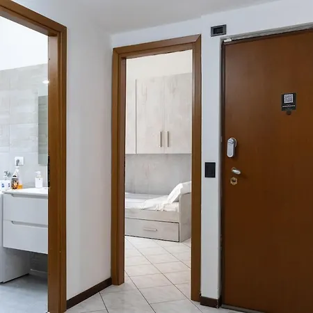 Daire Pina's Three-room Apartment, Parking Space & Garden