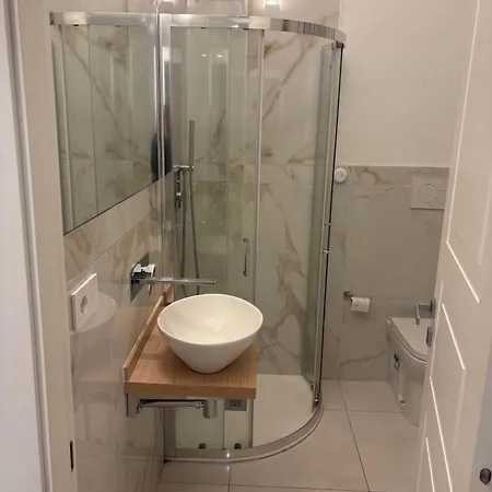Duomo E Tribunale Luxury 2 Bedroom 2 Bathroom * Milán