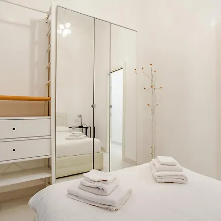 Duomo E Tribunale Luxury 2 Bedroom 2 Bathroom