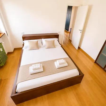 Appartement 10 Min Walk To Metro M2 - Close To Forum Assago *