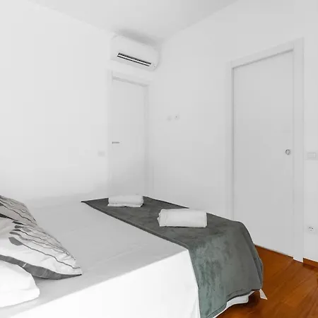 Appartement Citylife - Metro M1 Buonarroti - Terrazza Privata - X4 Milaan