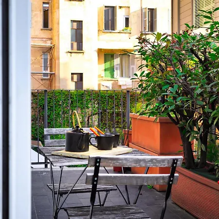 The Cozy Terrace - Isola District דירה