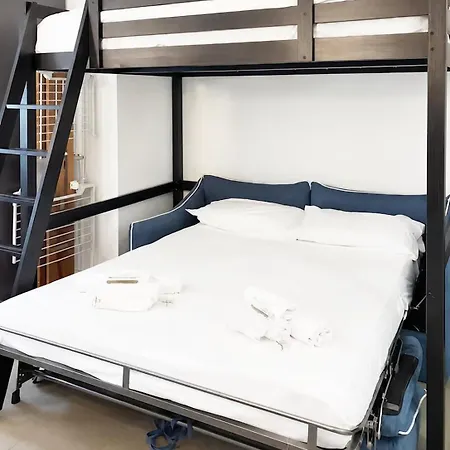 Appartement Elegant Balcony In Duomo Ac Wifi And Free Washing Mashine