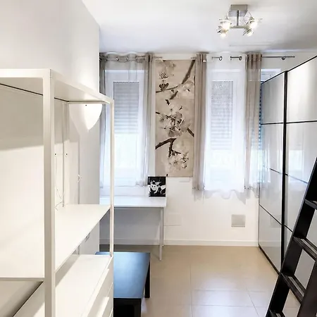 Appartement Elegant Balcony In Duomo Ac Wifi And Free Washing Mashine *