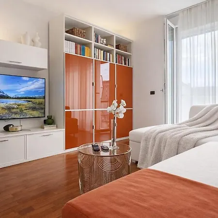 Stylish Retreat At Pop Portaluppi Milano