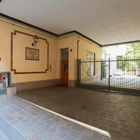 Apartment Hacca Collection - Quiet 1br With Balcony - San Lorenzo & Navigli *