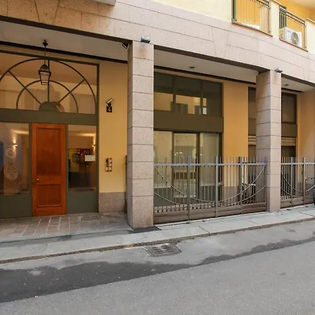 Hacca Collection - Bright 1br With Balcony - Iconic Ticinese District * Milano
