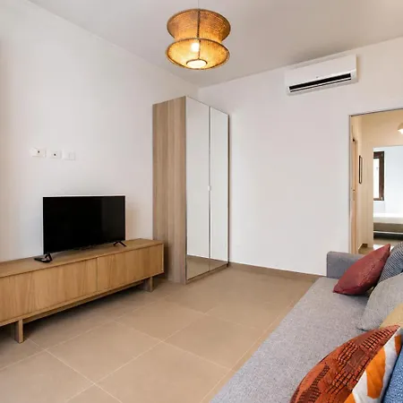 Vespri Design - M4, Navigli & Centre
