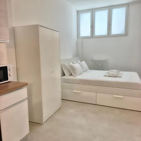 Duomo 10 Min - Spacious With Ac, Dryer & Self Check-in Milano