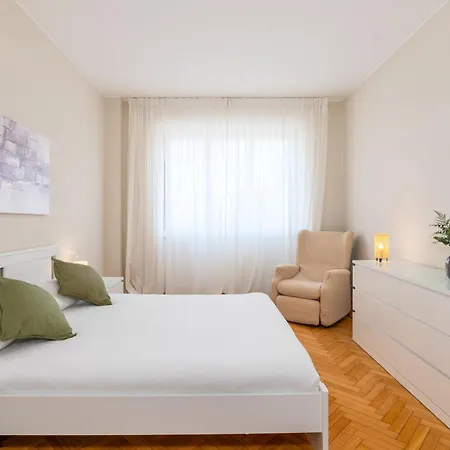 Chimes, Fontana - Your From Appartement *