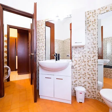 公寓 Navigli - Sunny & Peaceful Flat In Leafy Courtyard 米兰