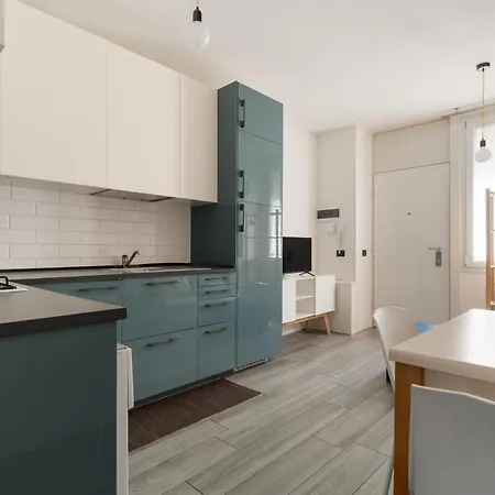 Apartmán Guesthost - Bright X4 Dergano Mm3 *