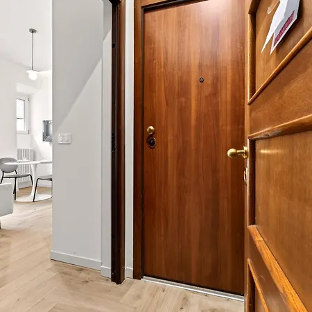 Appartement Design Soperga, Near Station *