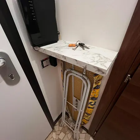 Piccola Apartamento Milão